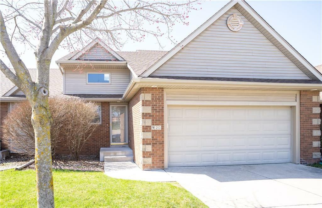 Property Photo:  920 NW Irvinedale Drive  IA 50023 