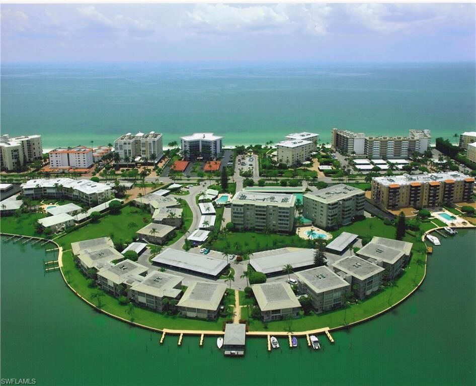 Property Photo: 3400 Gulf Shore Blvd N L8 FL 34103