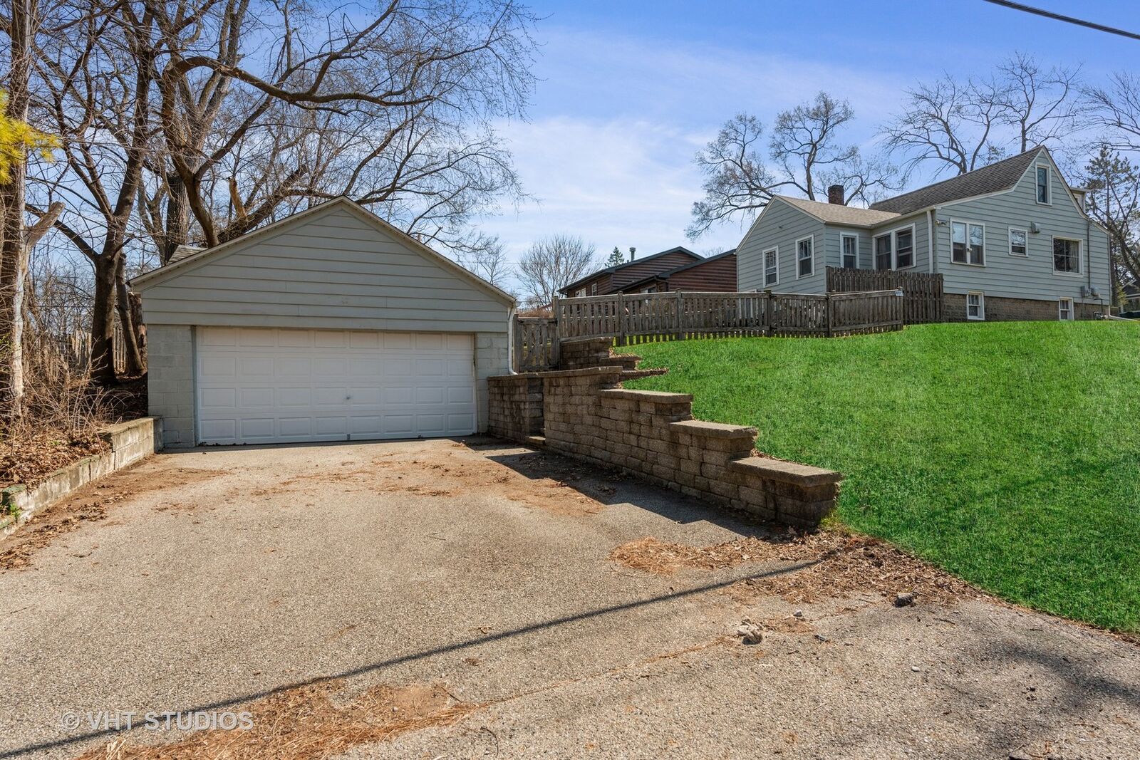 Property Photo: 302 Forest Drive IL 60042