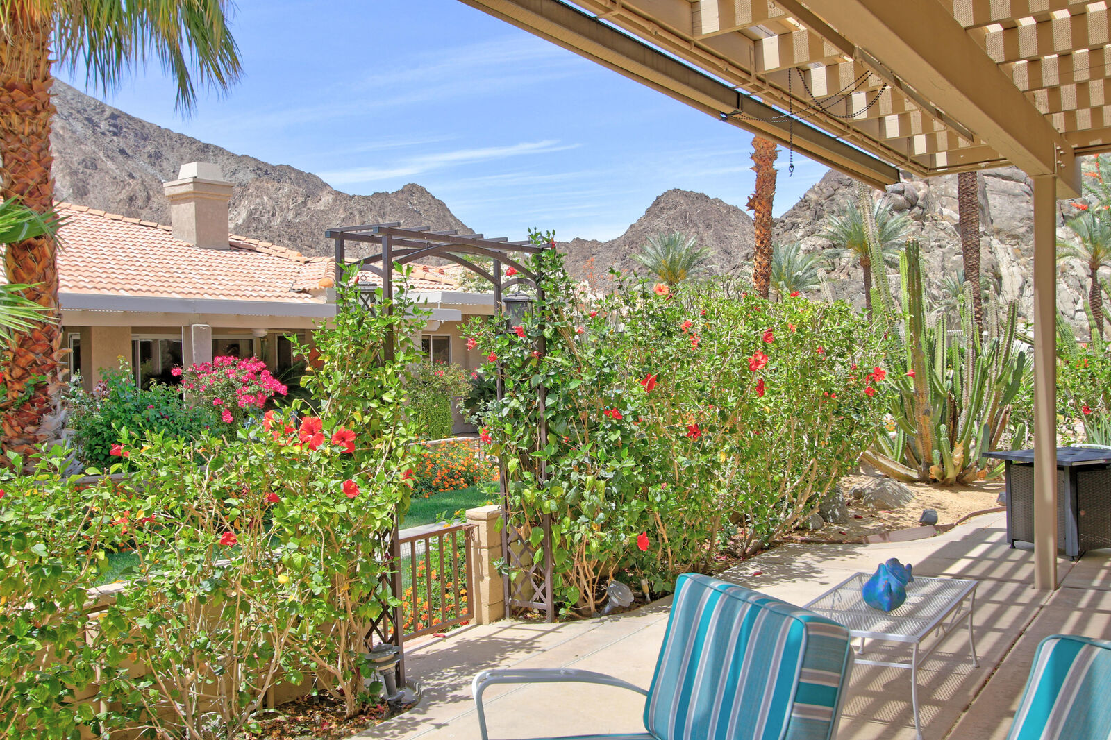 Property Photo:  48223 Calle Florista  CA 92253 