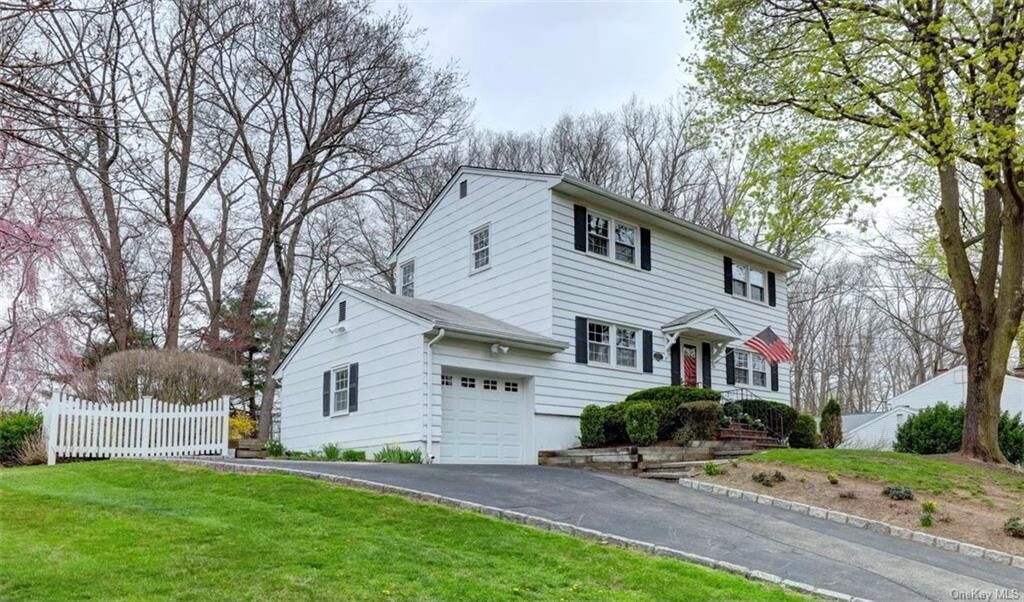 341 E Central Avenue, Pearl River, NY 10965 3 bed/2 bath