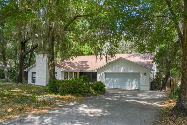 Property Photo:  11815 Oswalt Road  FL 34711 