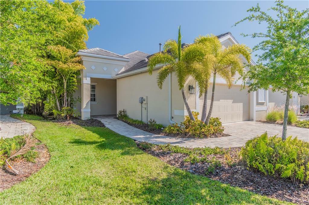 Property Photo:  2933 Trustee Avenue  FL 34243 