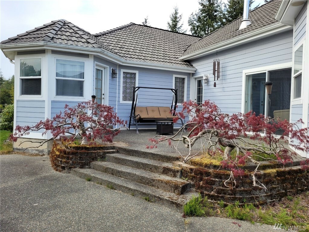 Property Photo:  4104 145th St E  WA 98446 