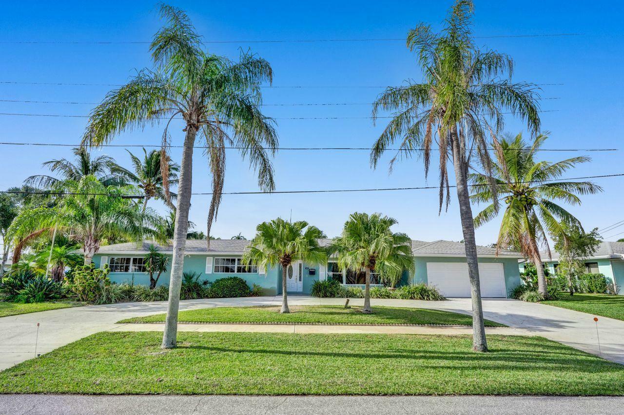 Property Photo:  604 Kingfish Road  FL 33408 