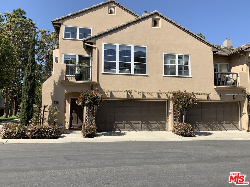 Property Photo:  43 Anjou  CA 92657 