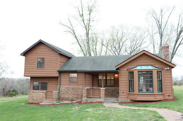 Property Photo:  4811 State Road B   63050 