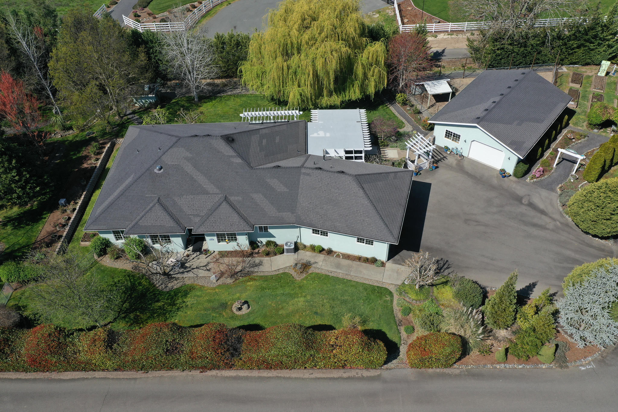 Property Photo: 3000 Pruitt Place OR 97527