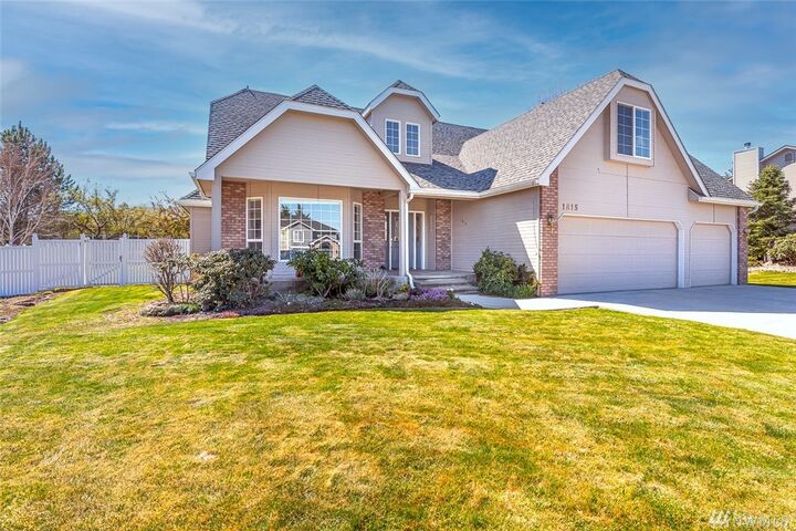 Property Photo:  1815 Aspen Creek Lane  WA 98801 