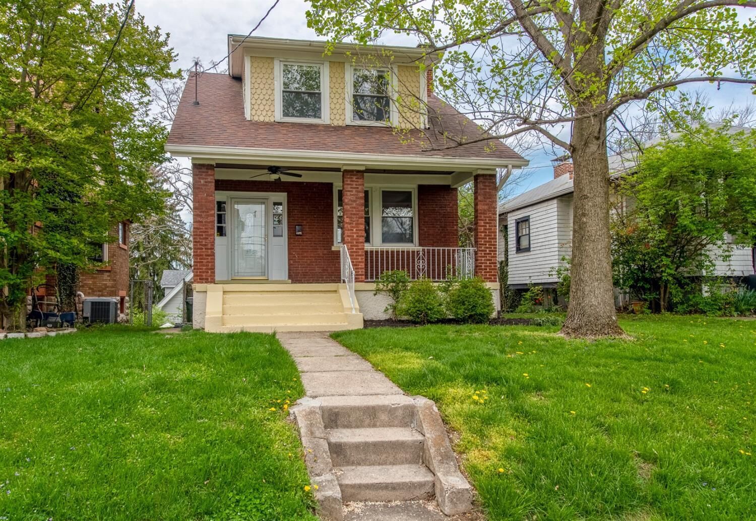 Property Photo:  4127 Bell St  OH 45212 