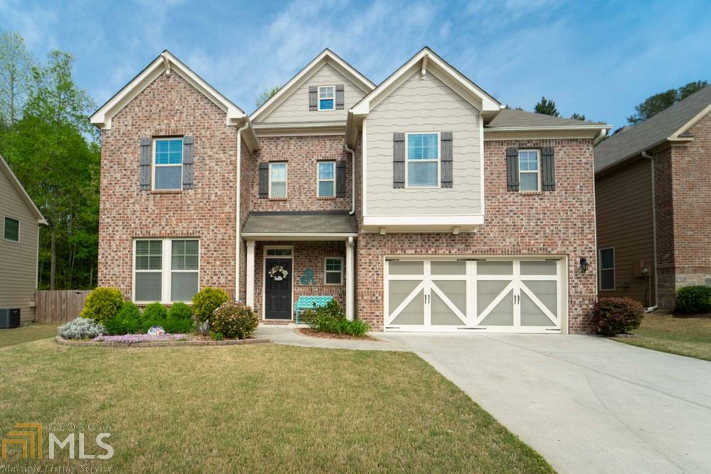 Property Photo: 1082 Park Hollow Ln GA 30043