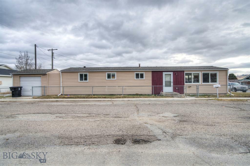 Property Photo:  1705 Gladstone  MT 59701 