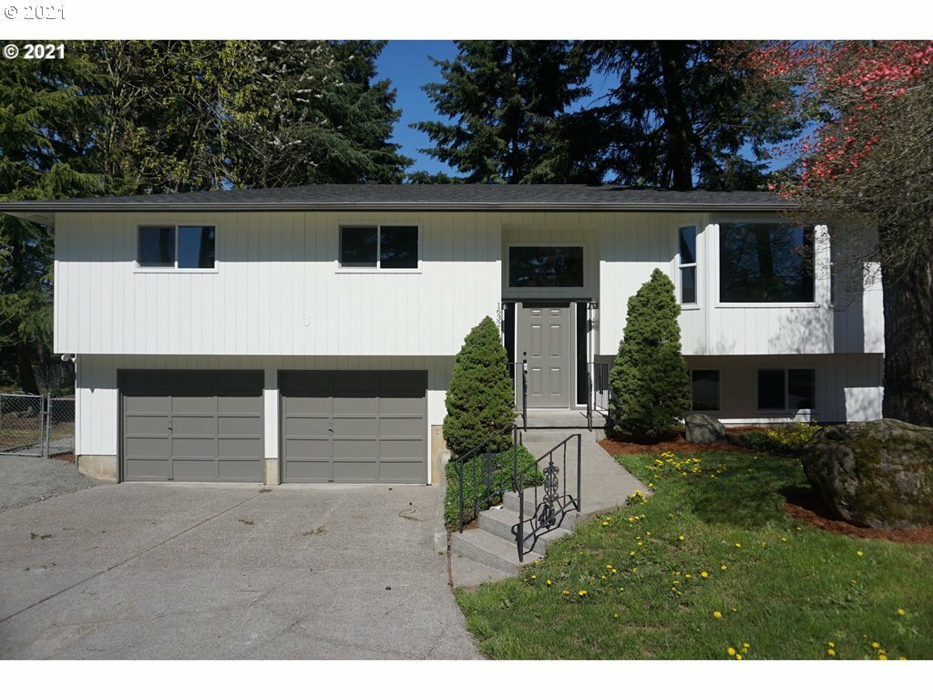 Property Photo: 16321 NE Oregon St OR 97230