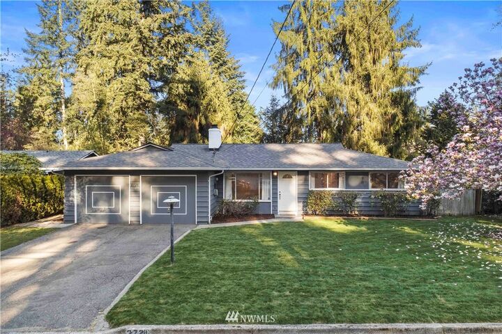 2728 165th Avenue NE  Bellevue WA 98008 photo