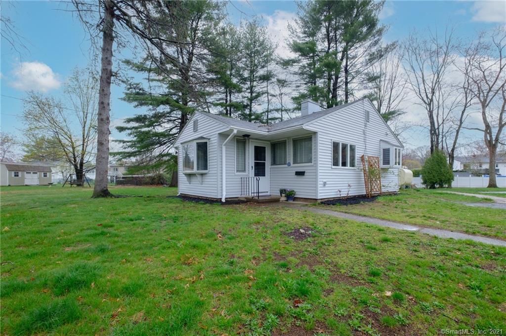 Property Photo: 11 Pinecrest Drive CT 06062