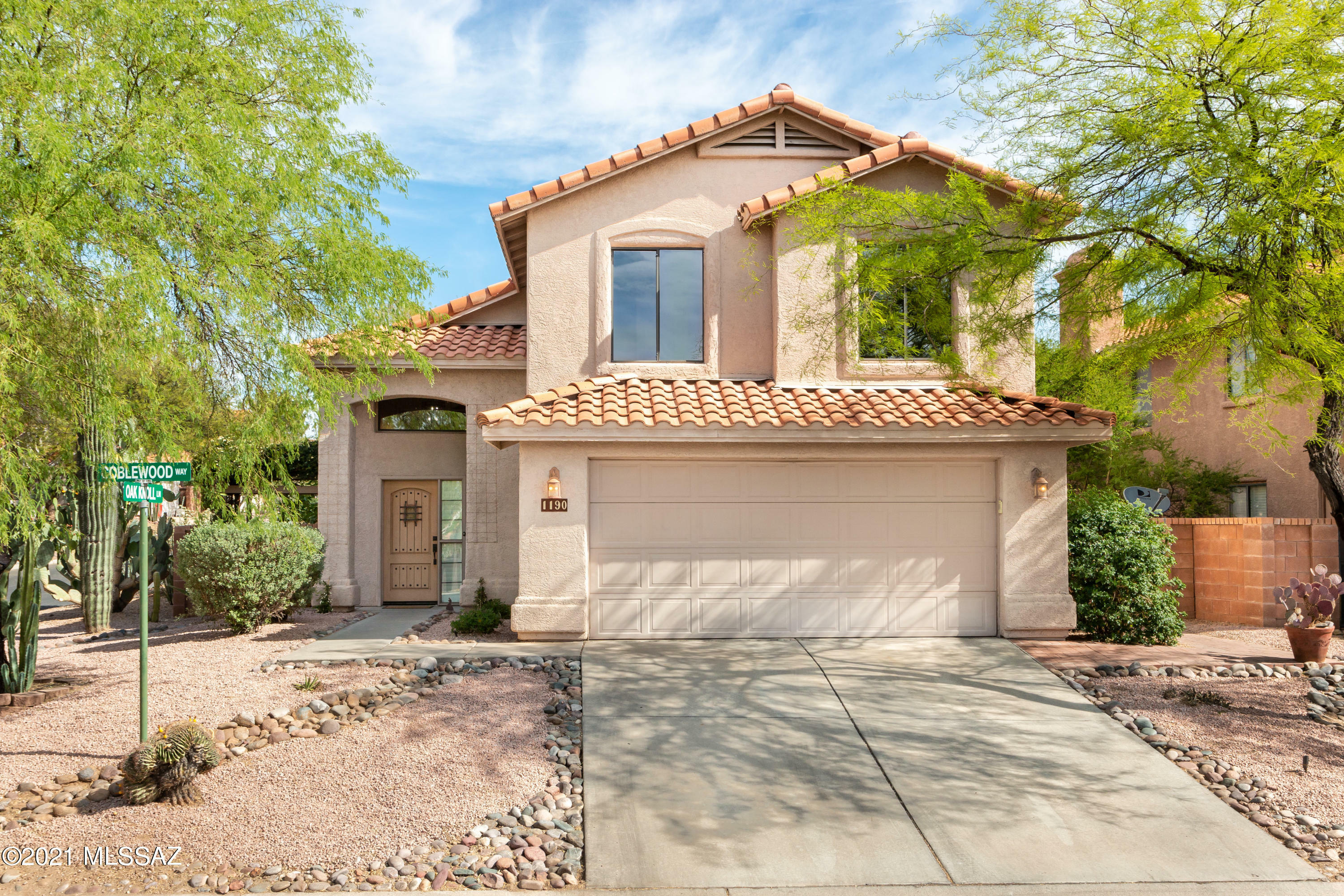 Property Photo:  1190 W Coblewood Way  AZ 85737 