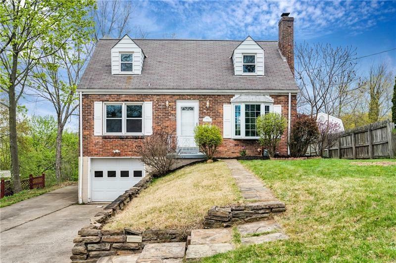 Property Photo: 2102 Pleasant St PA 15102