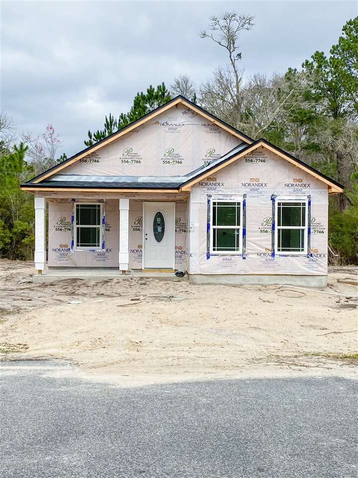 Property Photo:  44 John Mills Circle  FL 32358 