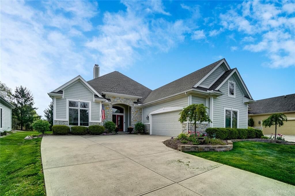 Property Photo: 715 Yankee Trace Drive OH 45458