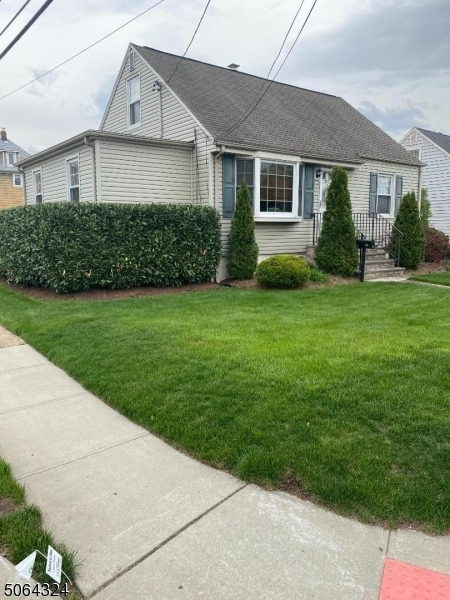 Property Photo: 512 Maple Ave NJ 07080