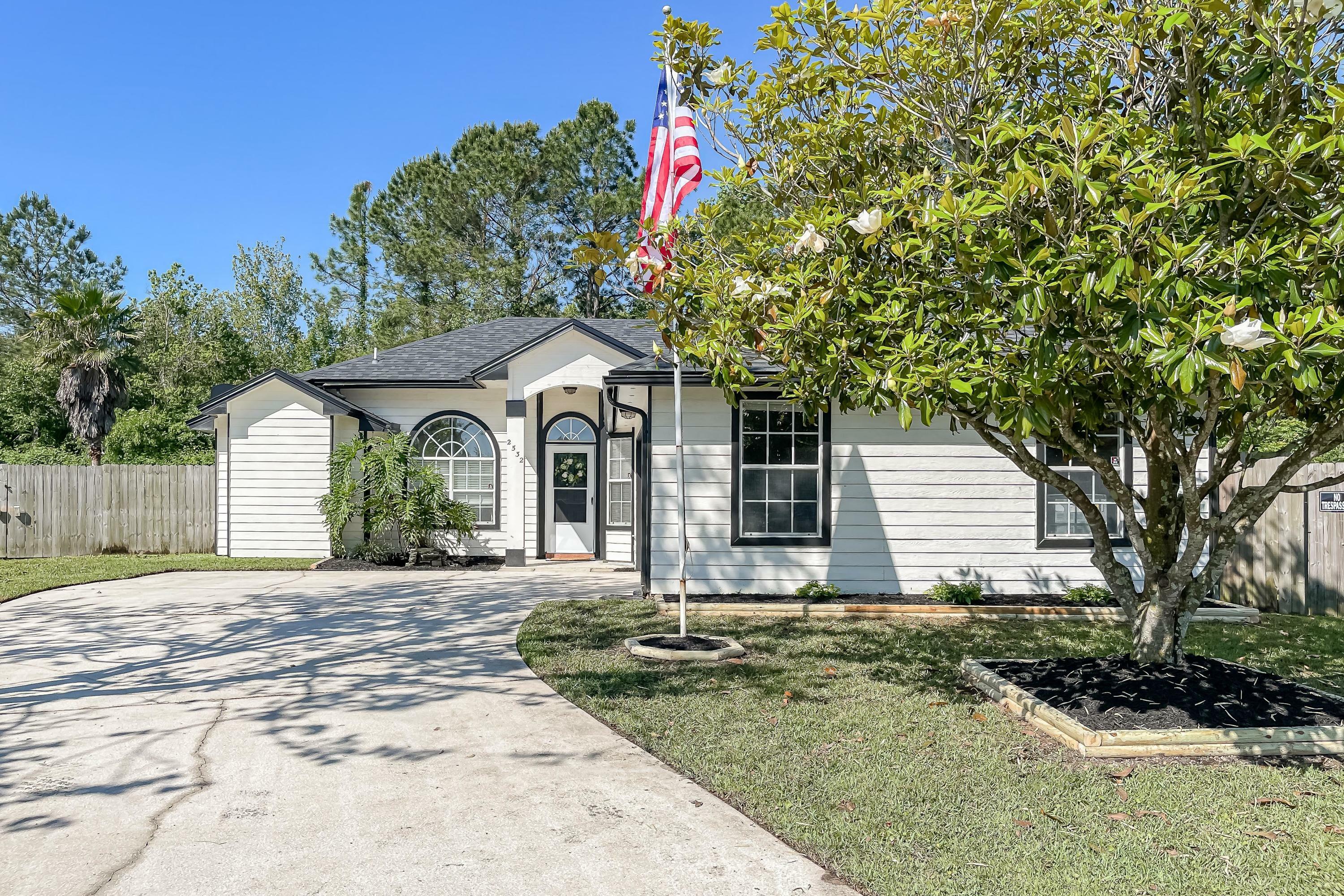 Property Photo:  2532 Ambrosia Drive  FL 32068 