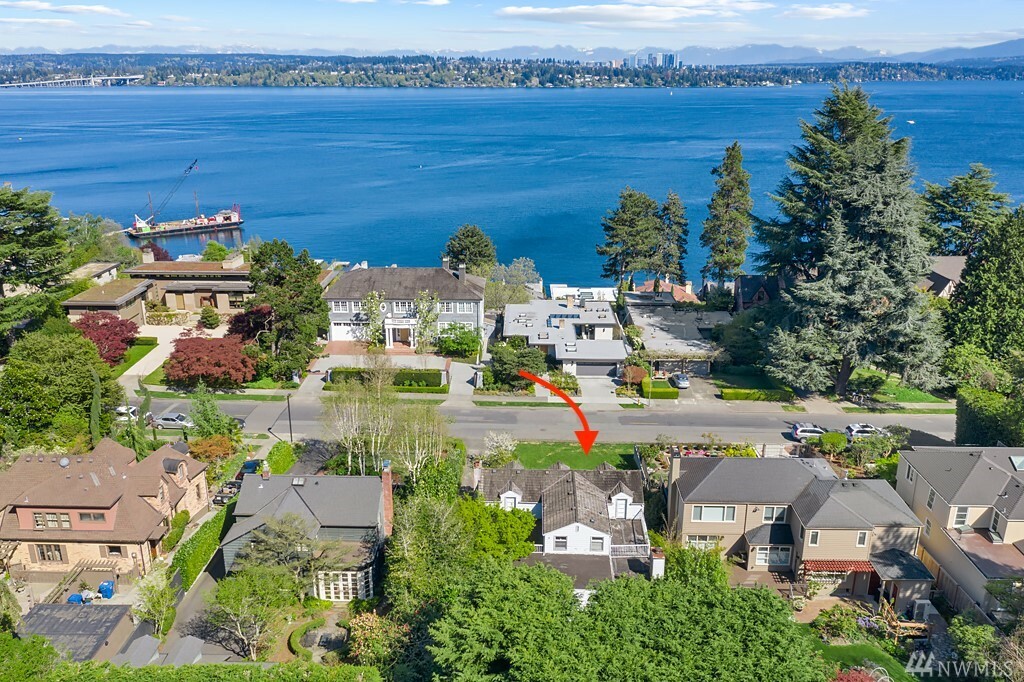 Property Photo: 497 McGilvra Blvd E WA 98112