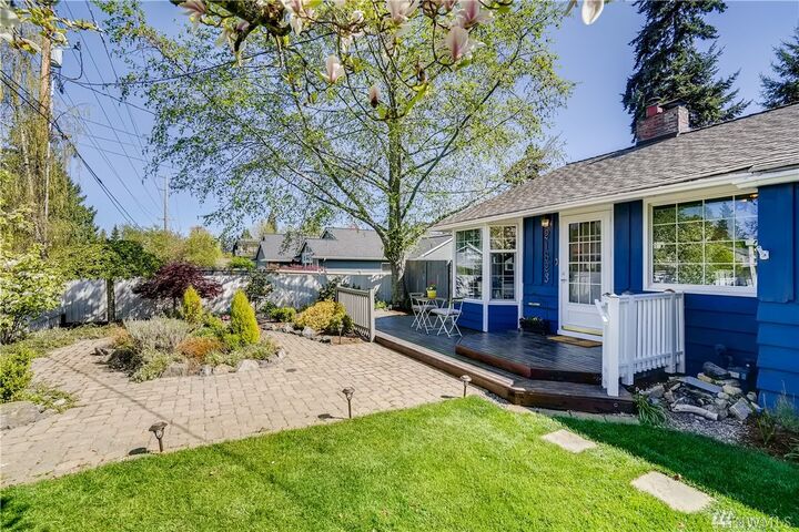 Property Photo:  21823 96th Ave W  WA 98020 