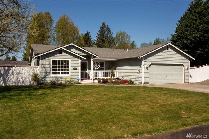Property Photo: 21210 94th Av Ct E WA 98338