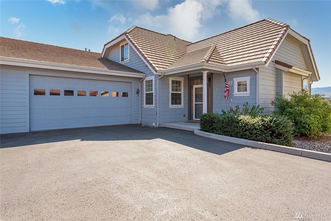 Property Photo:  1494 Eastmont Ave 47  WA 98802 
