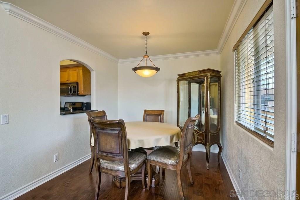 Property Photo:  5005 Los Morros Way 10  CA 92057 