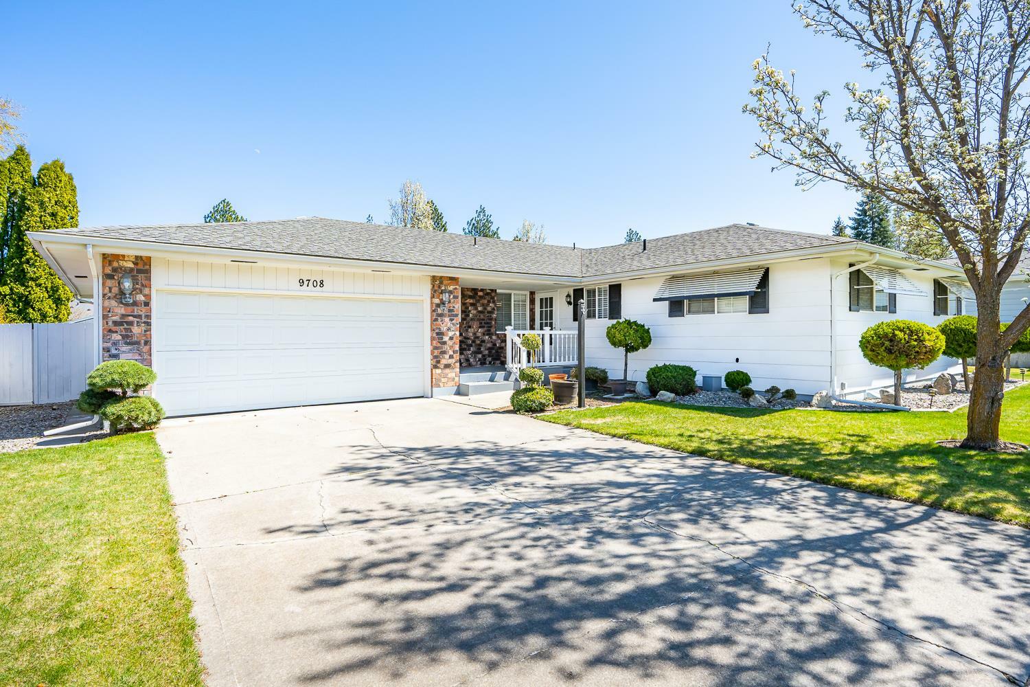 Property Photo: 9708 N Fotheringham St WA 99208
