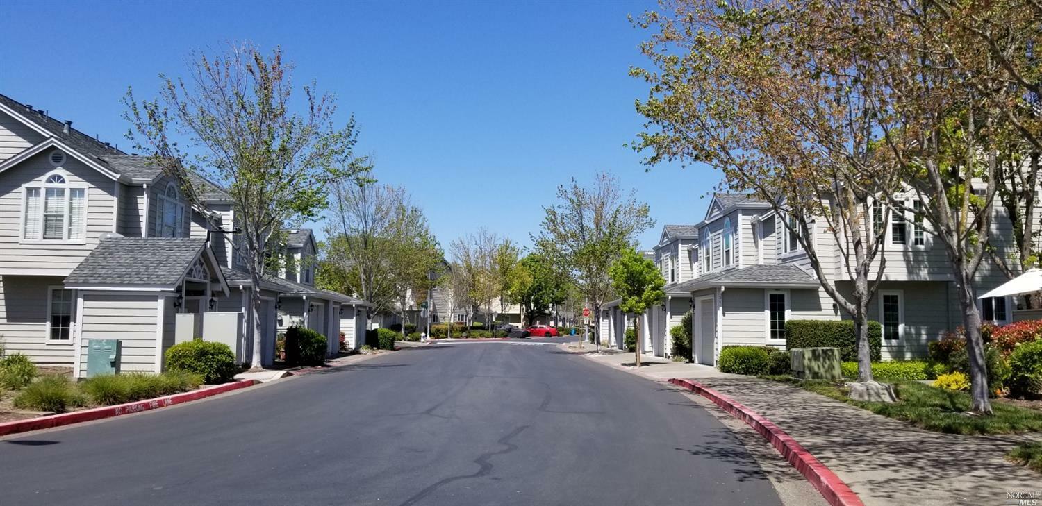 Property Photo:  404 Feldspar Lane  CA 95407 