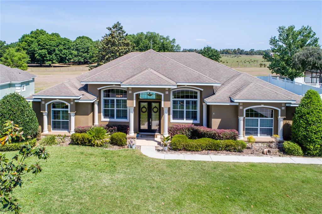 Property Photo: 23345 Oak Cluster Drive FL 32776