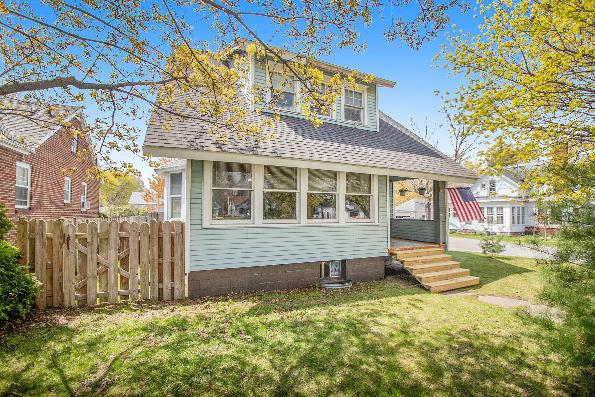 Property Photo:  1682 Colfax Avenue  MI 49022 