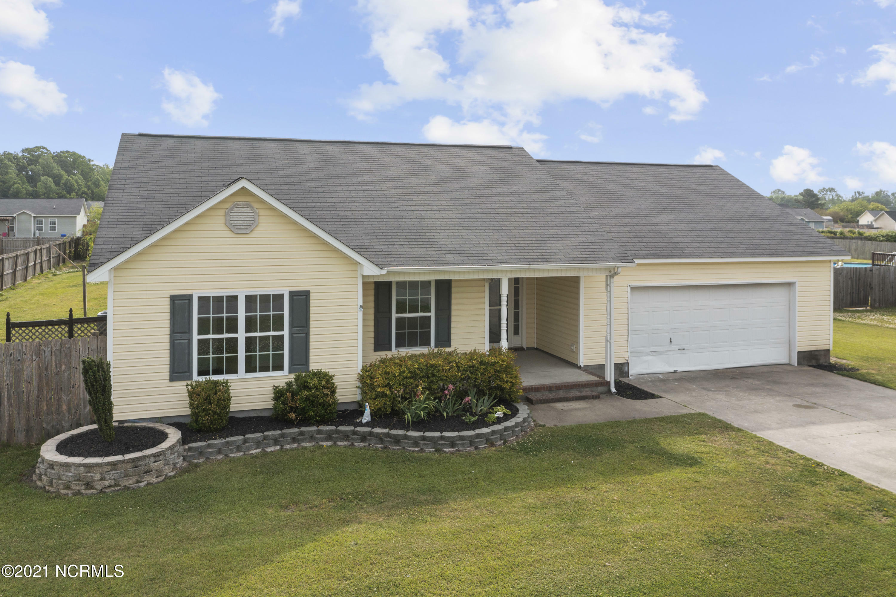 Property Photo:  231 Deer Haven Drive  NC 28574 