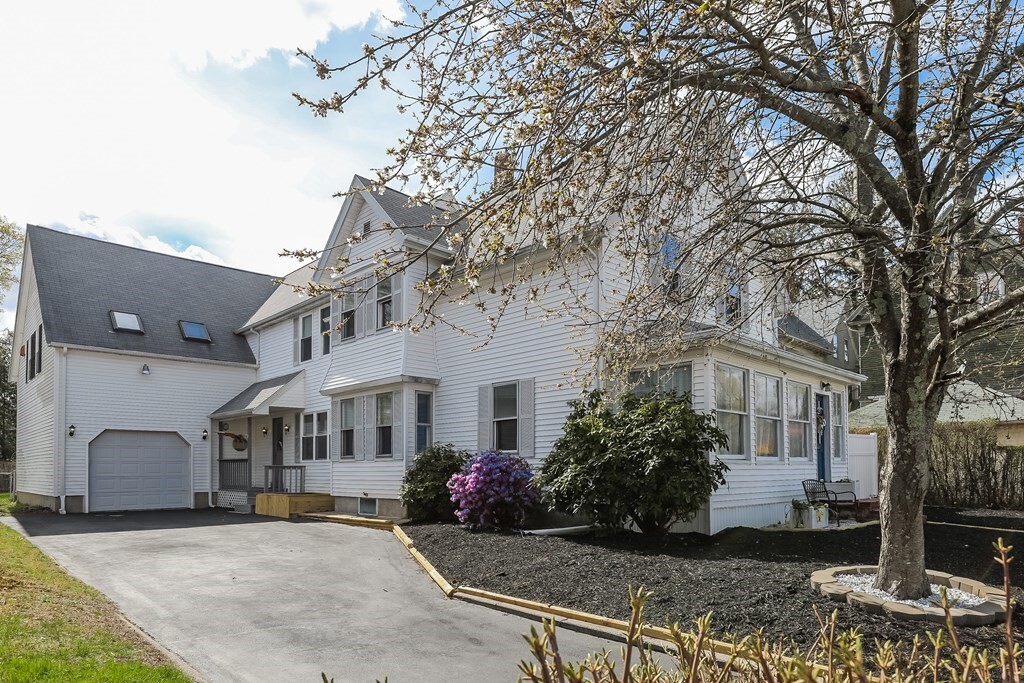 Property Photo: 5 Earl St MA 02780