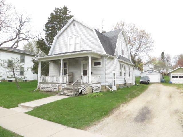 Property Photo:  562 Metomen St  WI 54971 