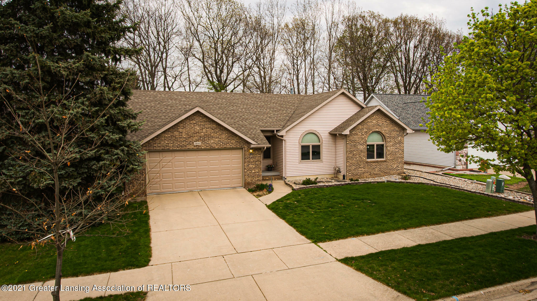 Property Photo:  2850 Turtlecreek Drive  MI 48823 