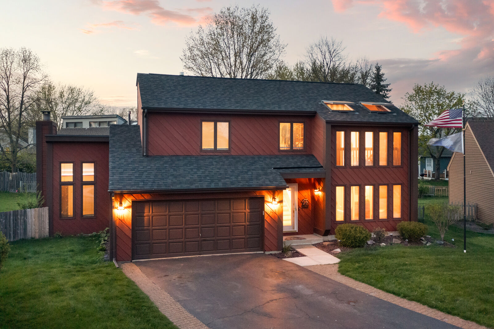 Property Photo: 1139 Lakeside Court IL 60564