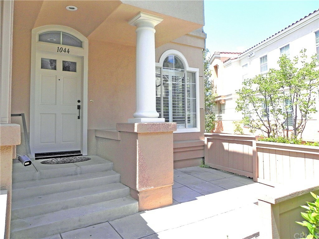 Property Photo:  1044 S Rossano Way  CA 92808 