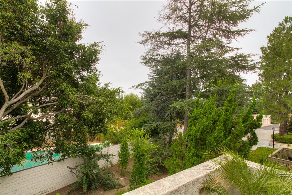 Property Photo: 1050 La Tortuga Dr 28 CA 92081