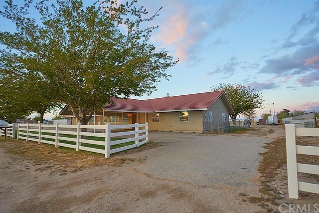 Property Photo:  47438 91st Street W  CA 93536 