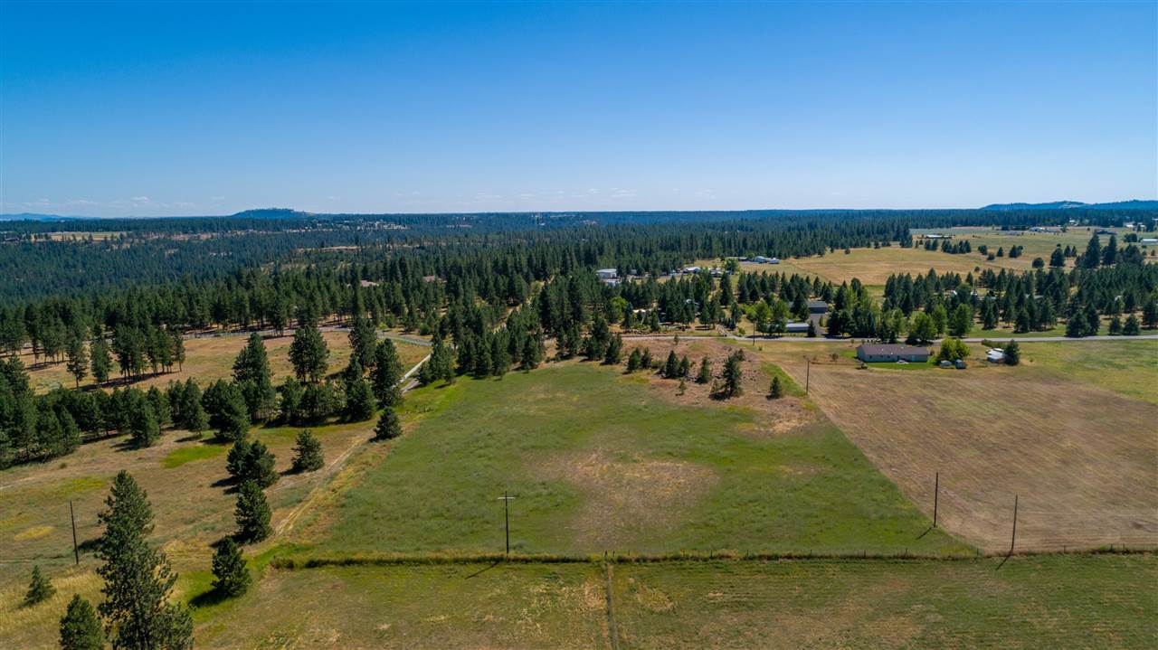 Property Photo:  31xx W 47th Ave  WA 99224 