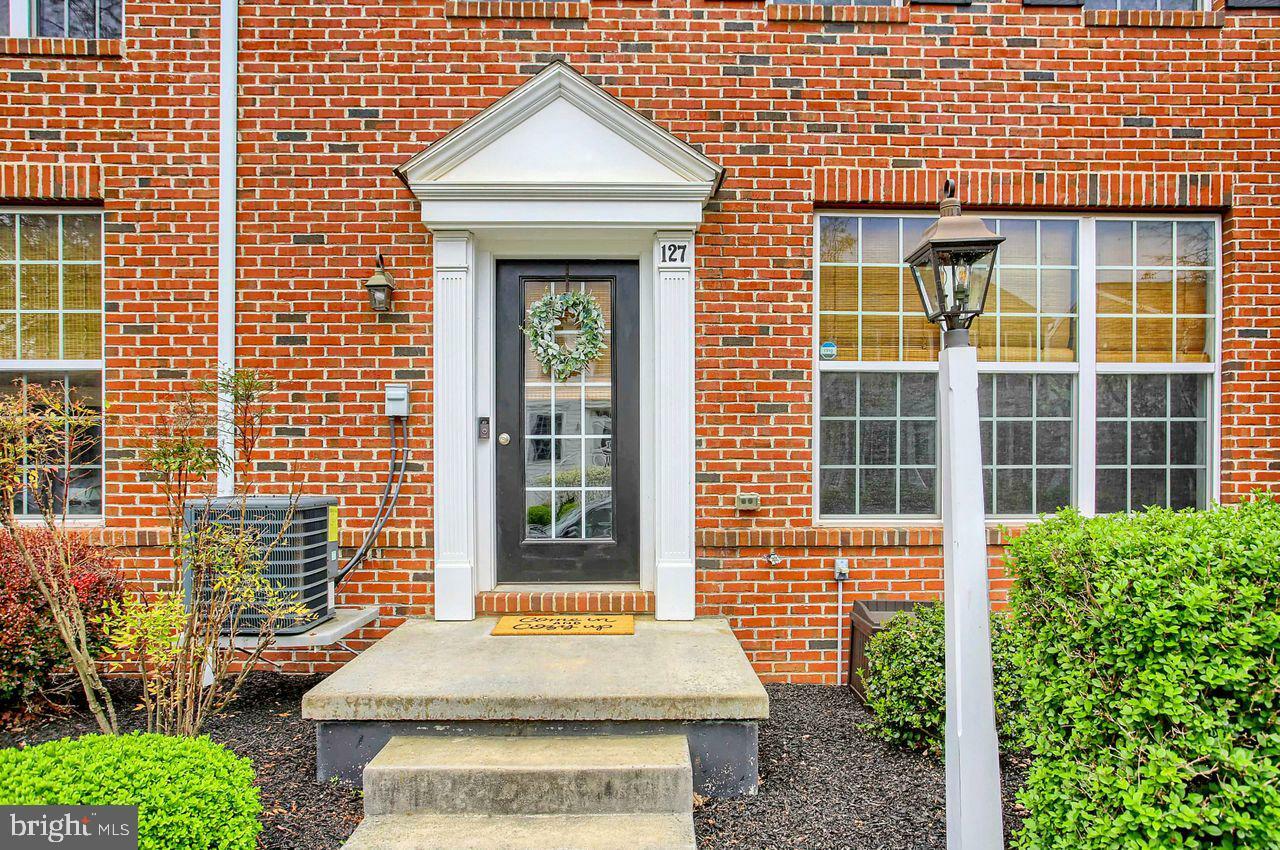 Property Photo:  127 Summer Lane  PA 17050 