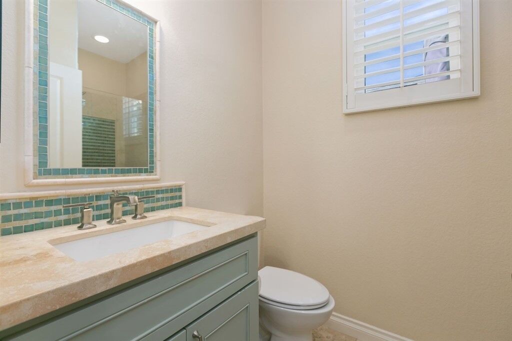Property Photo:  226 N Sierra Ave  CA 92075 