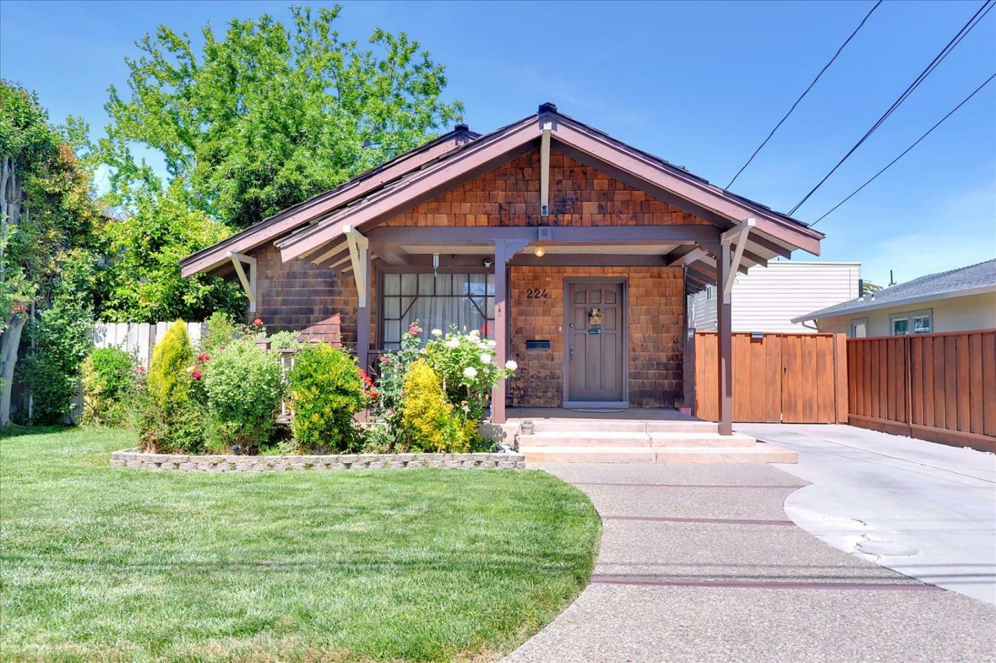 Property Photo: 224 Poplar Avenue CA 94061