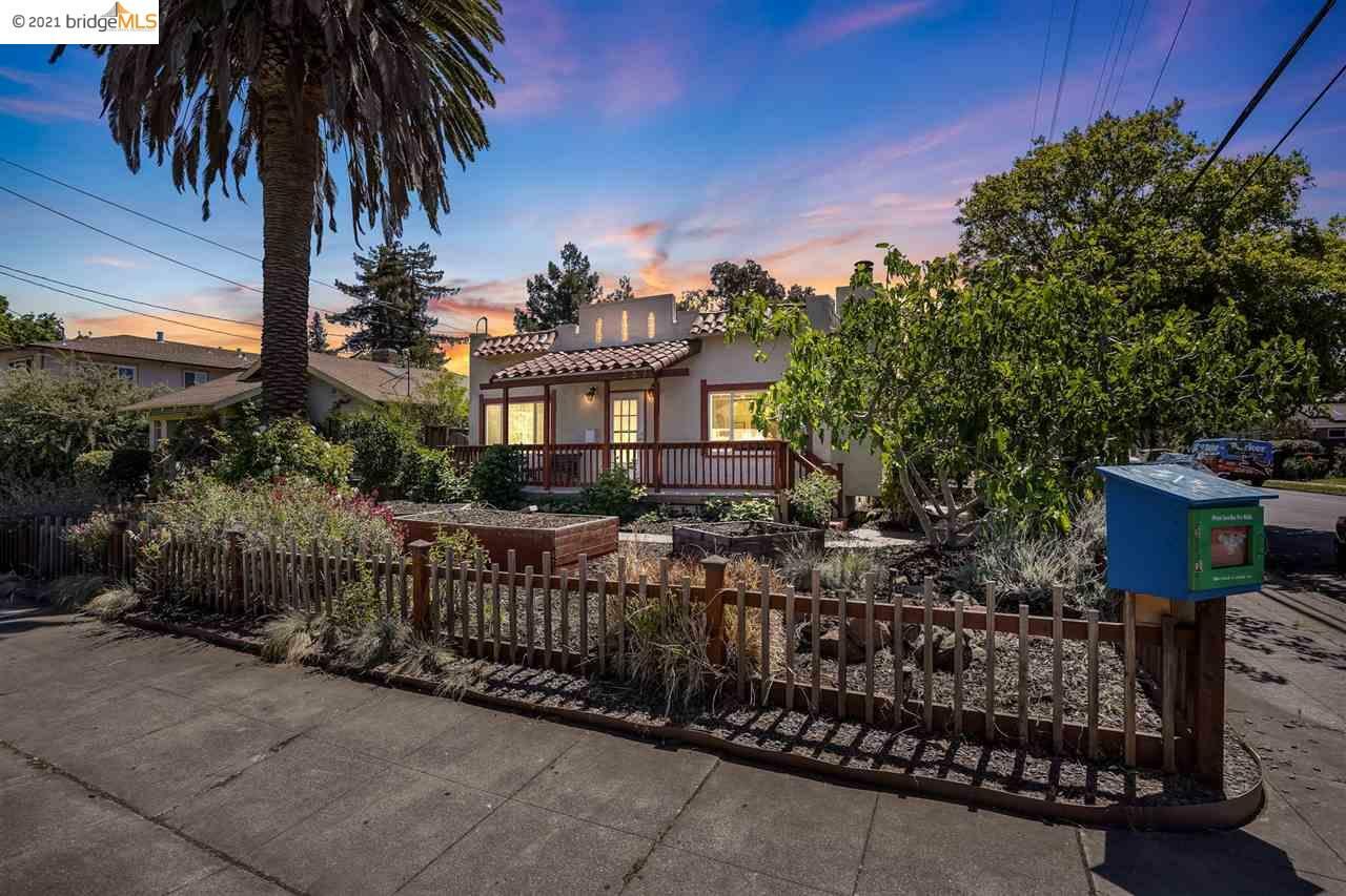Property Photo: 267 Lincoln Ave CA 94061