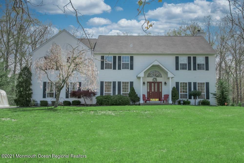 Property Photo: 5 Arrowhead Circle NJ 08527