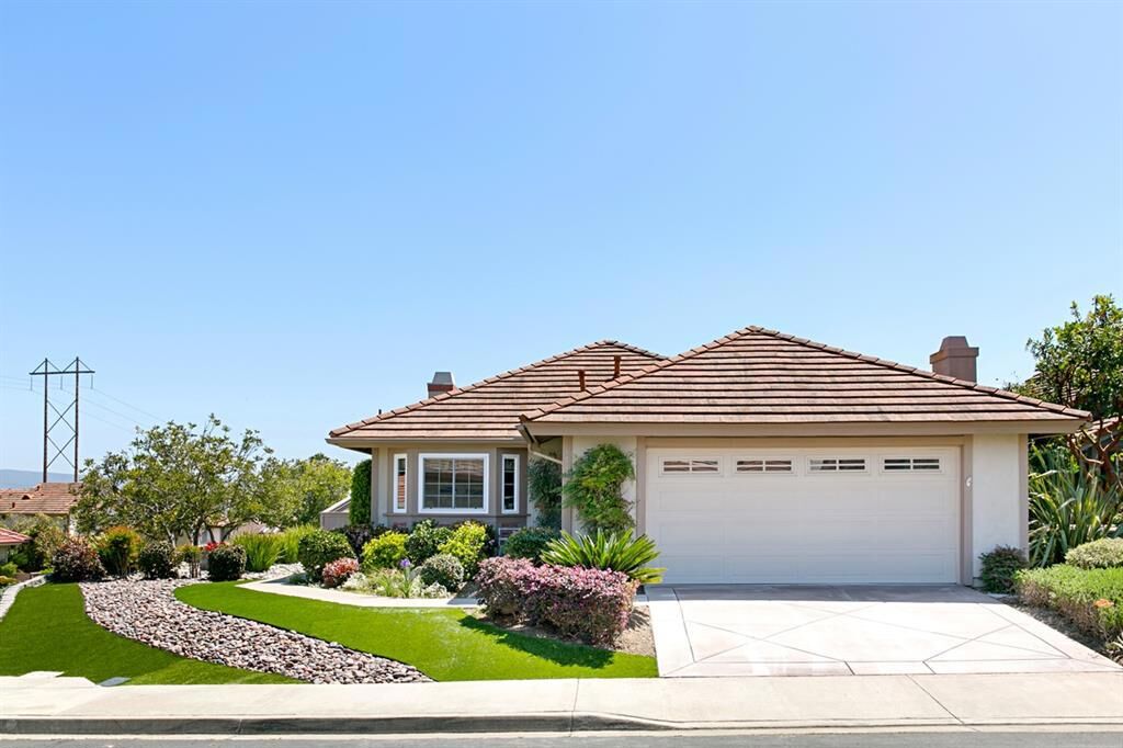 Property Photo: 1852 Teakwood Way CA 92081