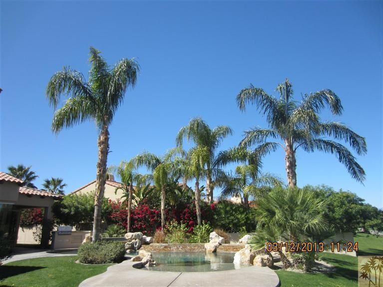 Property Photo:  